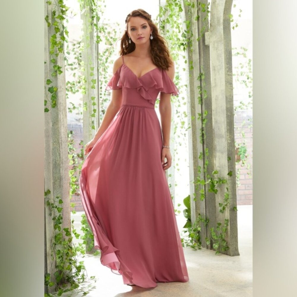 NWT MORILEE 21601 Women’s Chiffon Bridesmaid Dress Ruffled V-Neckline Size 14‎